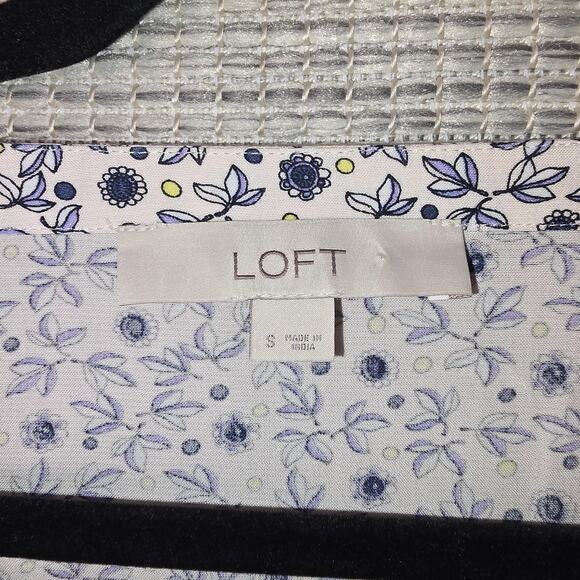 LOFT Blouse Womens Small Floral Button Long Sleeve Rayon Top Cottage Coquette - Picture 3 of 9
